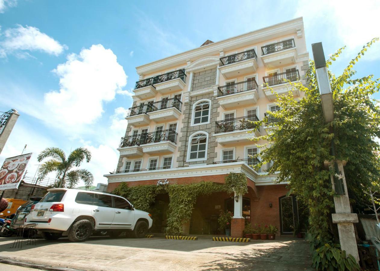 Hotel Emilia Davao Екстер'єр фото